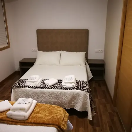 Πανσιόν Esquina 3*