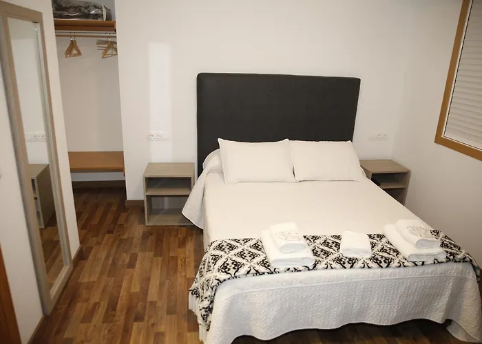 Πανσιόν Esquina 3*